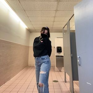 Meet your Posher, Julia